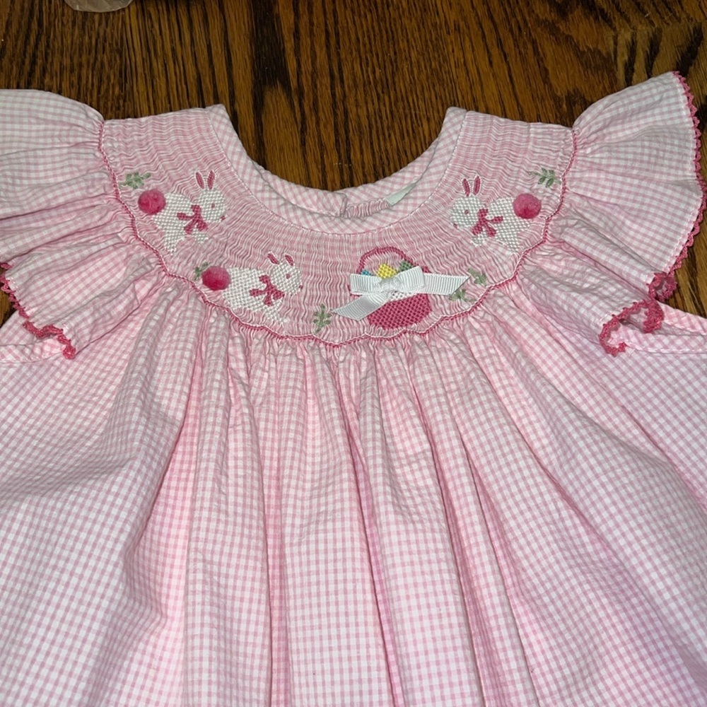 Zuccini girls pink gingham bunny smocked dress perfect for Easter size 6 EUC